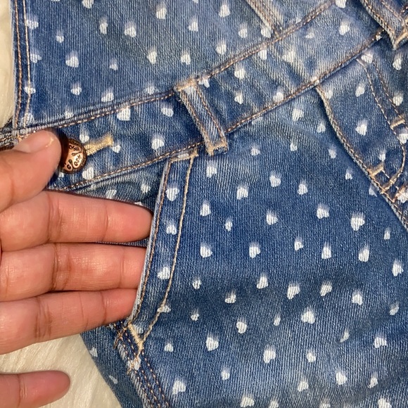 Oshkosh Overall Pants With Hearts ♥️ 24 months - Picture 6 of 15